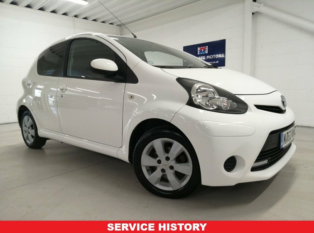 Toyota Aygo Hatchback White