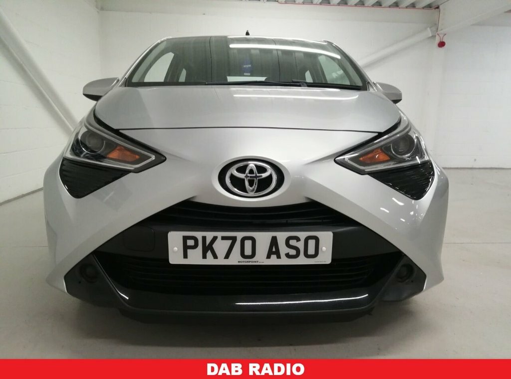 Toyota Aygo 1L X-play PK70ASO Silver #4