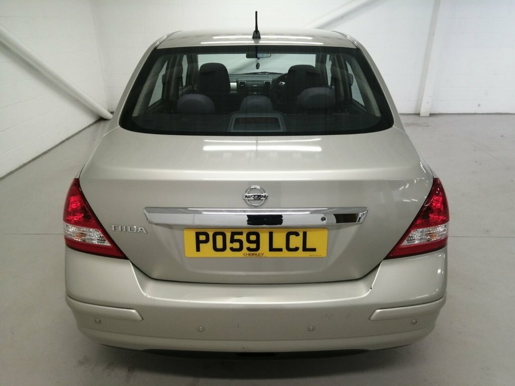Nissan Tiida 1.6  #23