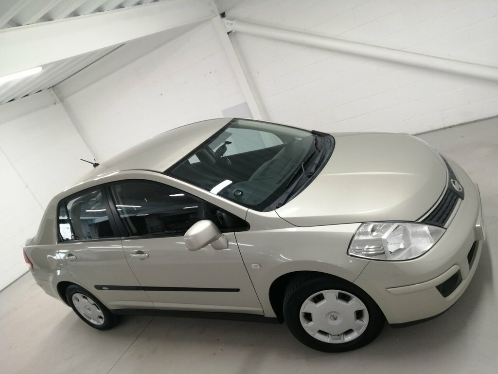 Nissan Tiida 1.6  #21