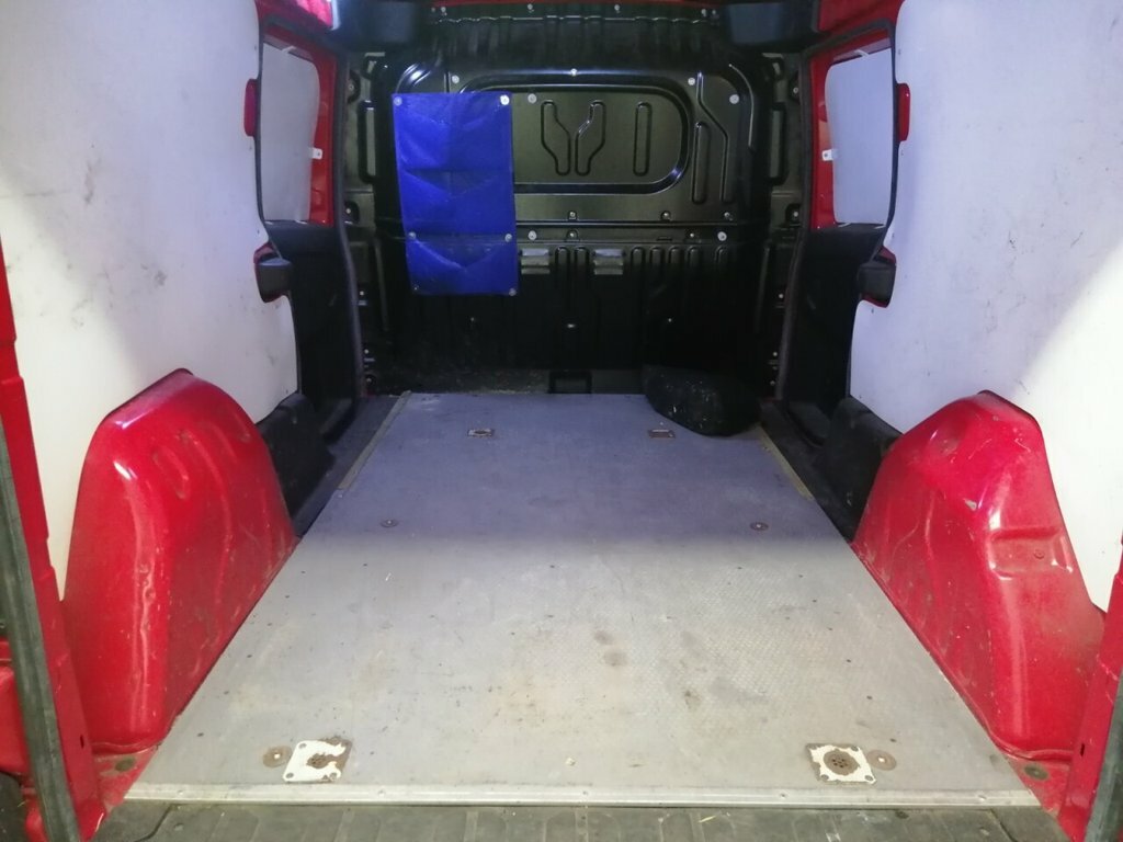 Fiat Doblo Mpv Red #5