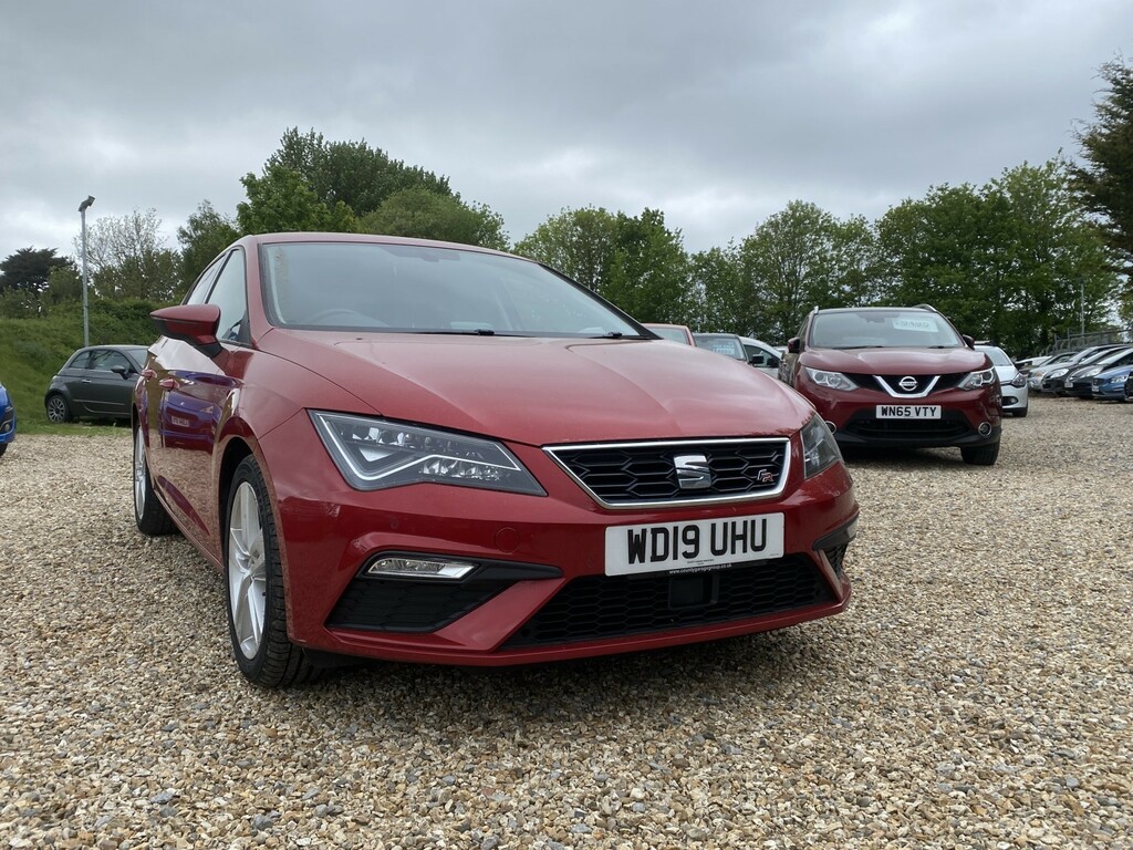 Seat Leon Hatchback 1.5 Tsi Evo Fr 2019 WD19UHU Red #2