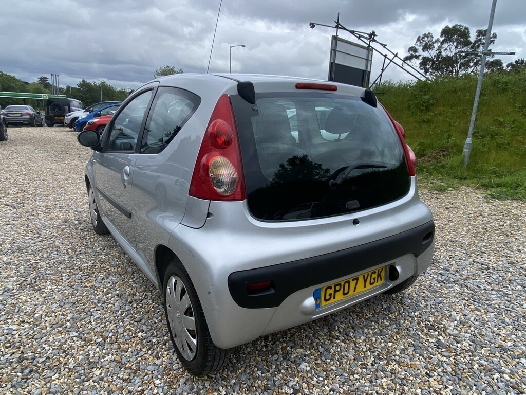 Peugeot 107 Hatchback 1.0 12V Urban 2007 GP07YGK Silver #6