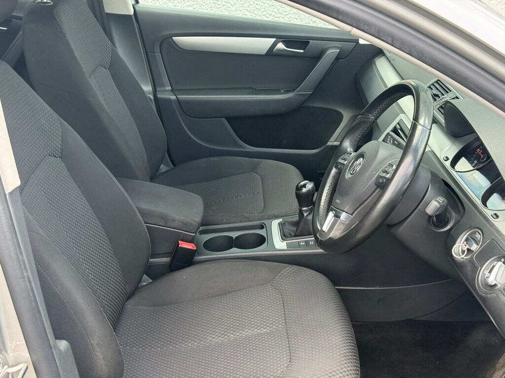 Volkswagen Passat Estate 2014 63 Volkswagen Passat 2.0 Tdi 177 Blu Silver #14