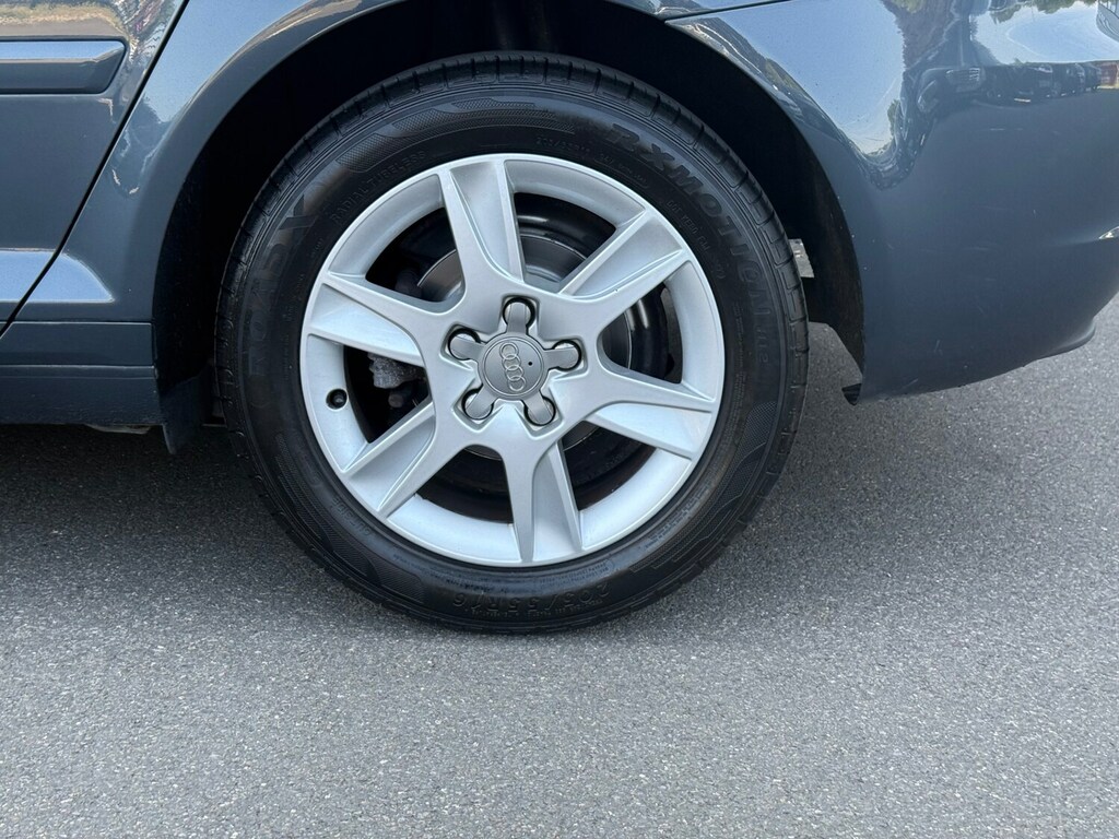 Audi A3 1.6 Tdi Se Grey #5