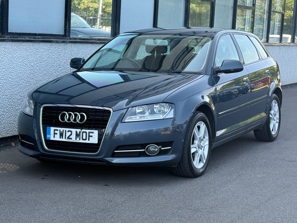 Audi A3 1.6 Tdi Se Grey #4