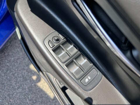 Jaguar XE Saloon 2.0D R-sport Euro 6 Ss 201968 Blue #43