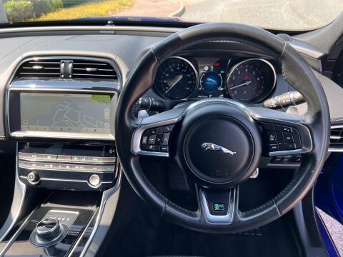 Jaguar XE Saloon 2.0D R-sport Euro 6 Ss 201968 Blue #12