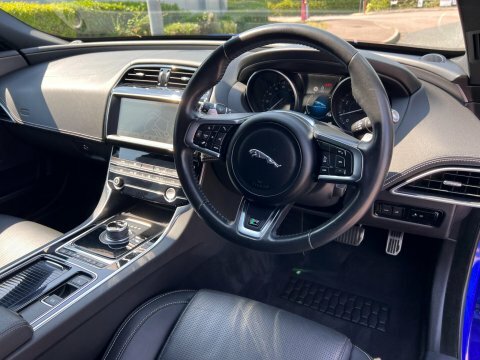 Jaguar XE Saloon 2.0D R-sport Euro 6 Ss 201968 Blue #78