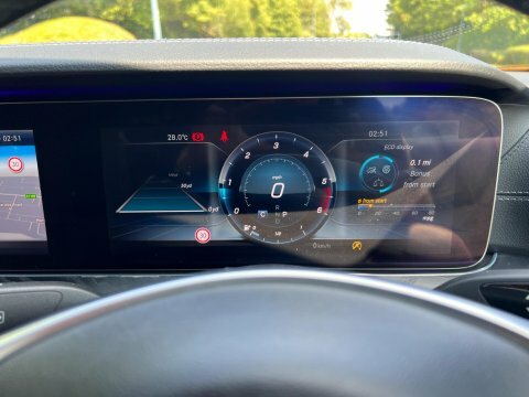 Mercedes-Benz E Class E220d Amg Line Premium 192 Bhp White #22