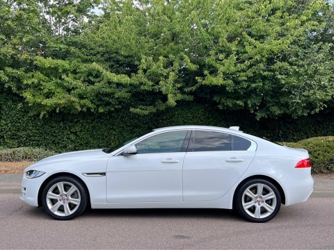 Jaguar XE 2018 18 2.0I White #6