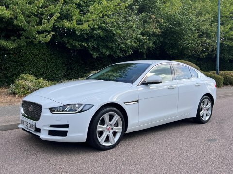 Jaguar XE 2018 18 2.0I White #5