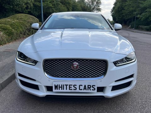 Jaguar XE 2018 18 2.0I White #4