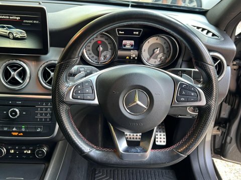 Mercedes-Benz GLA Class Gla220 Cdi 4Matic Black #62