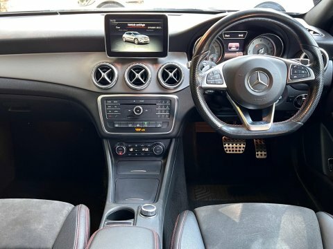 Mercedes-Benz GLA Class Gla220 Cdi 4Matic Black #20