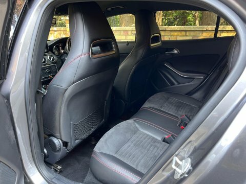 Mercedes-Benz GLA Class Gla220 Cdi 4Matic Black #26