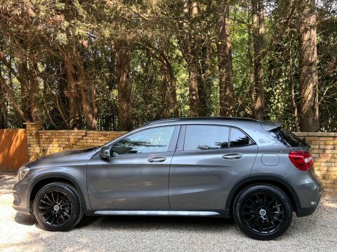 Mercedes-Benz GLA Class Gla220 Cdi 4Matic Black #7