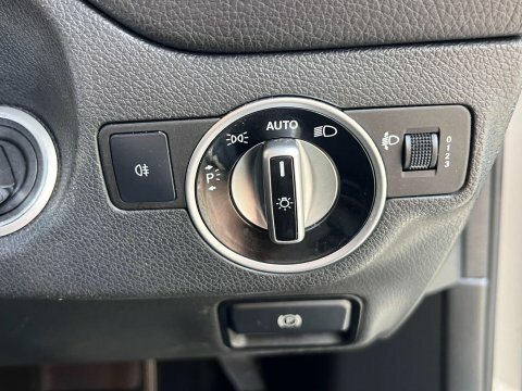 Mercedes-Benz GLA Class Gla220 Cdi 4Matic Black #44