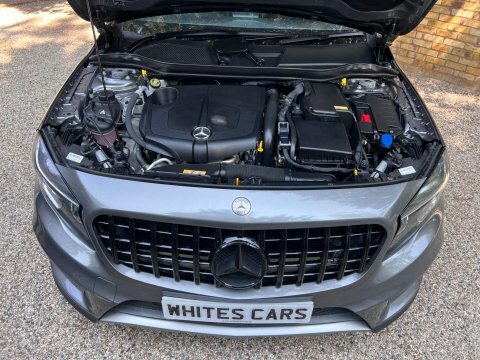 Mercedes-Benz GLA Class Gla220 Cdi 4Matic Black #37