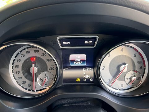 Mercedes-Benz GLA Class Gla220 Cdi 4Matic Black #43