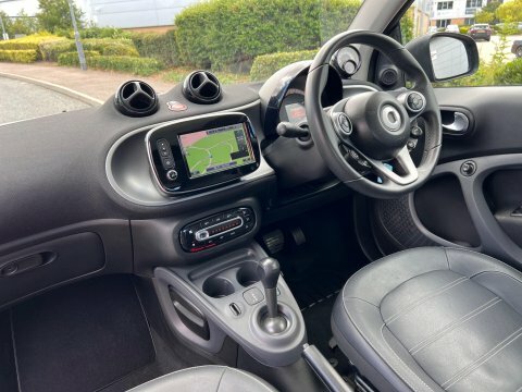 Smart Fortwo Coupe Prime White #25
