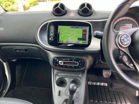 Smart Fortwo Coupe Prime White #22