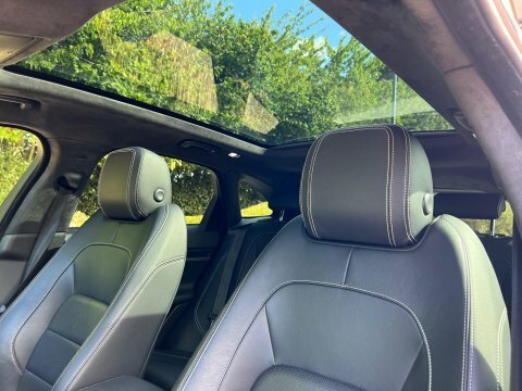 Jaguar F-Pace 2020 70 2.0 Black #4