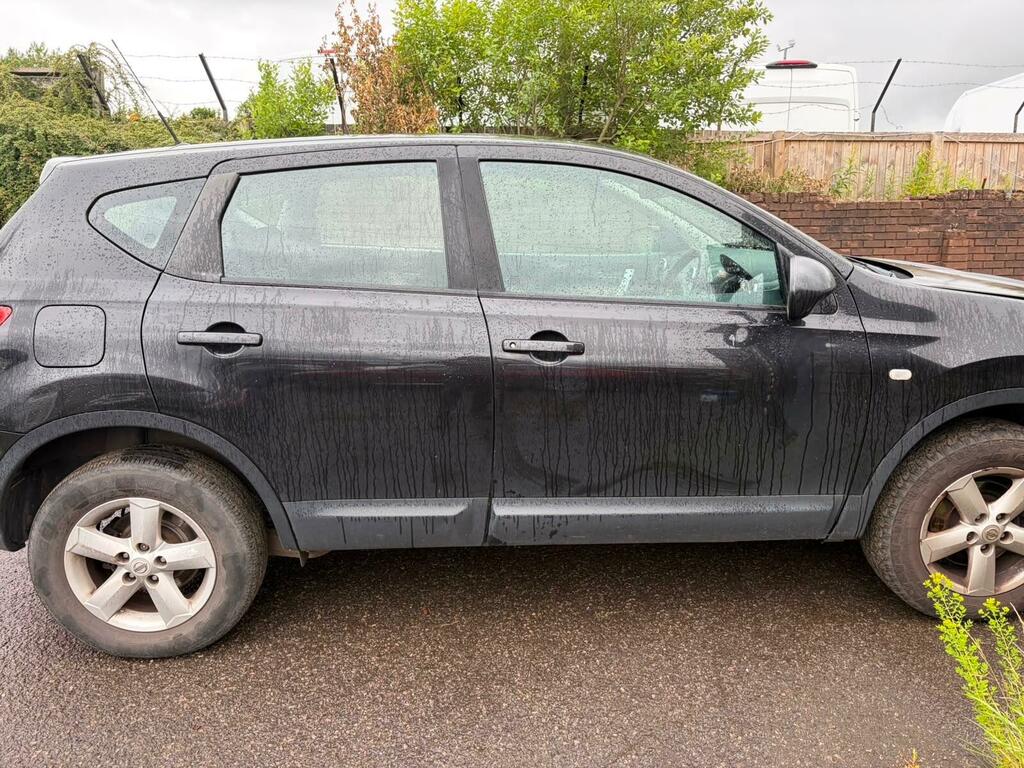 Nissan Qashqai Acenta 5-Door Grey #4