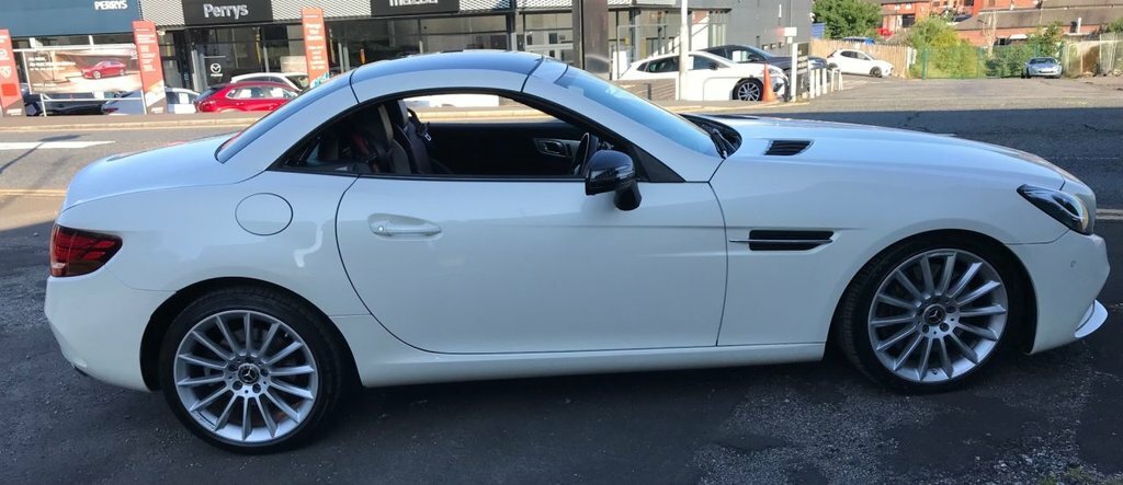 Mercedes-Benz SLC 2L Amg Line White #2