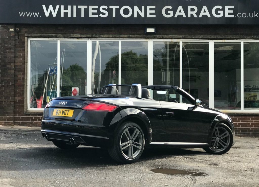 Audi TT 2L Sport Black #6