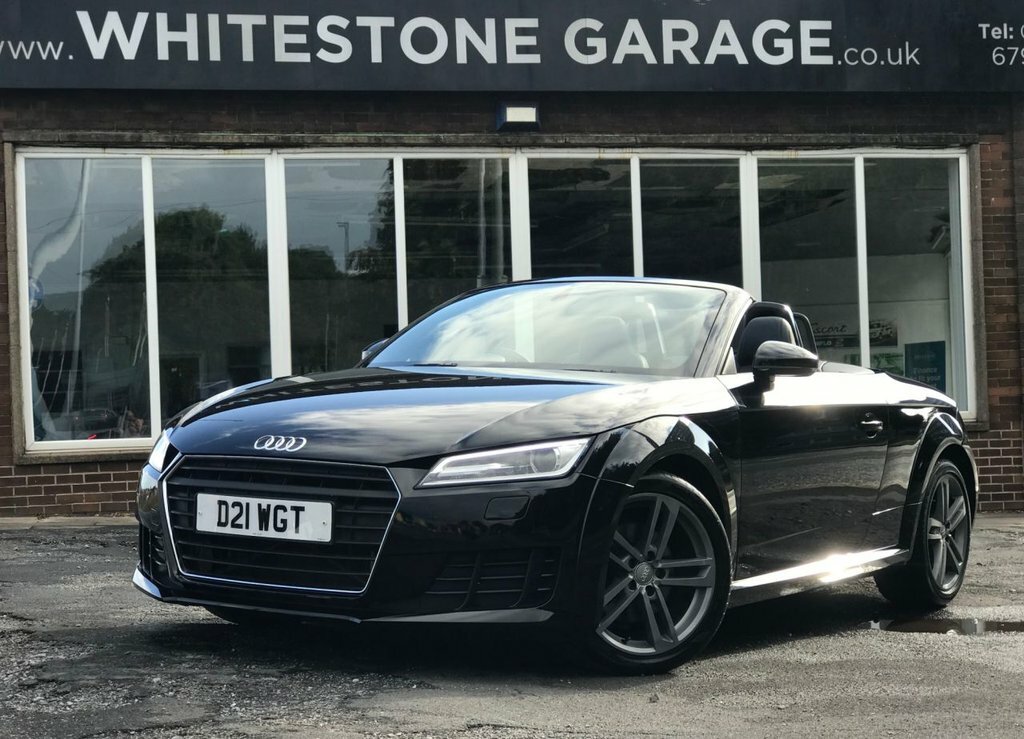 Audi TT 2L Sport Black #3