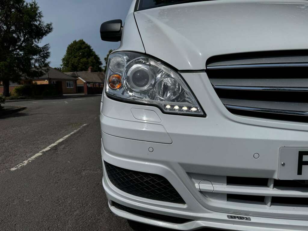 Mercedes-Benz Vito 122Cdi Window Van Black #13