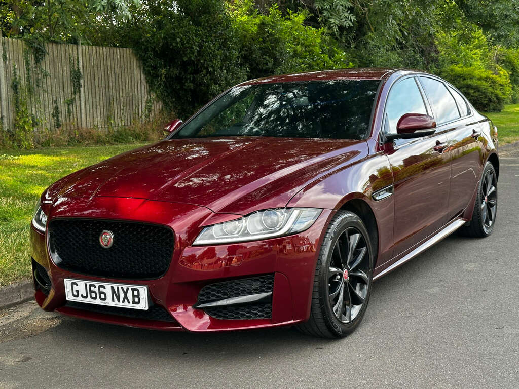 Jaguar XF Saloon 2.0 Xf R-sport D 2016 Red #3
