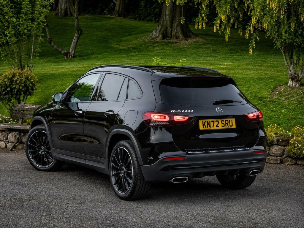 Mercedes-Benz GLA Class Suv 2.0 Gla220d Amg Line Night Edition Premium Pl Black #2