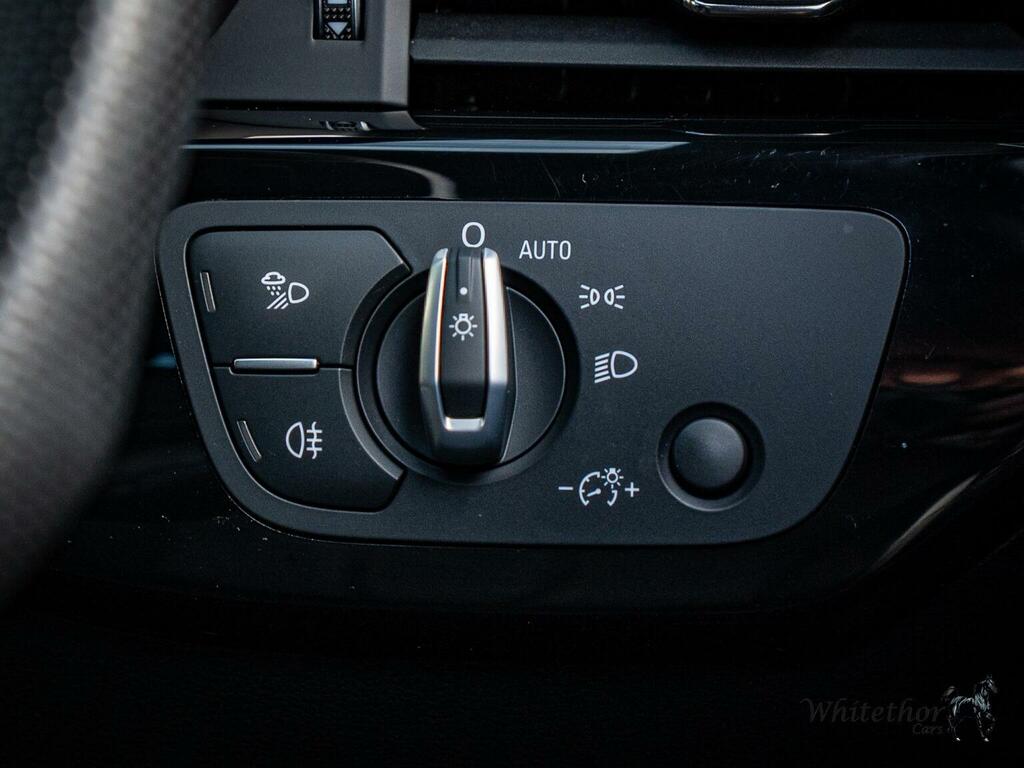 Audi A4 2.0 Tfsi 40 S Line Estate S Tronic Euro Black #17