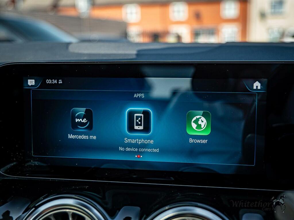 Mercedes-Benz GLA Class Suv Black #30