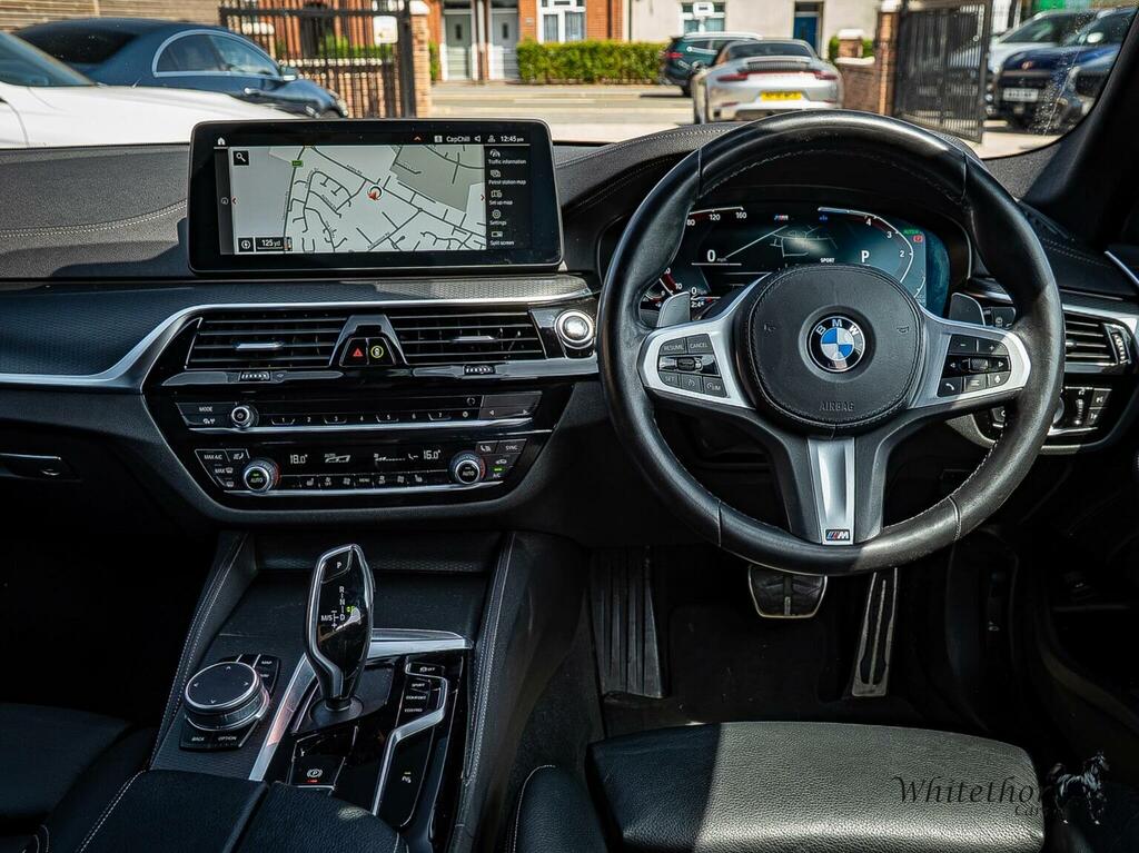 BMW 5 Series 520D Mht Se Step Black #9