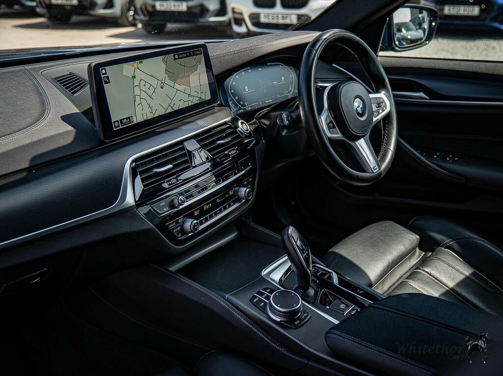 BMW 5 Series 520D Mht Se Step Black #10
