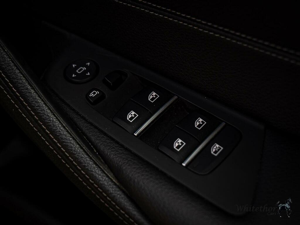 BMW 5 Series 520D Mht Se Step Black #22