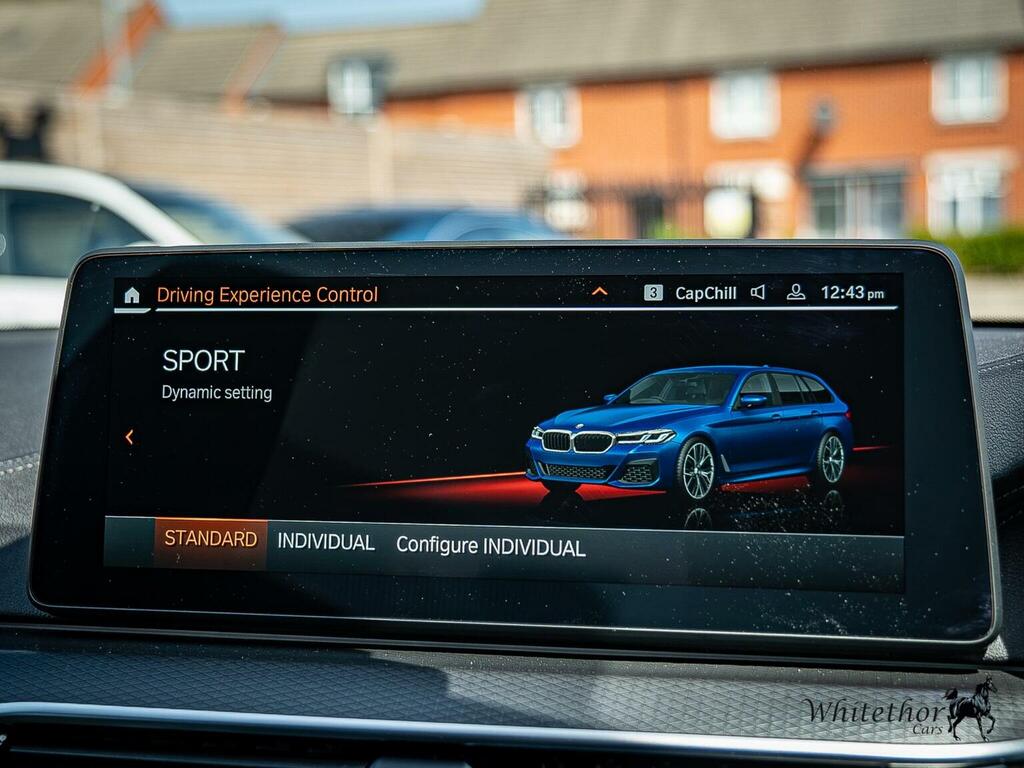 BMW 5 Series 520D Mht Se Step Black #32