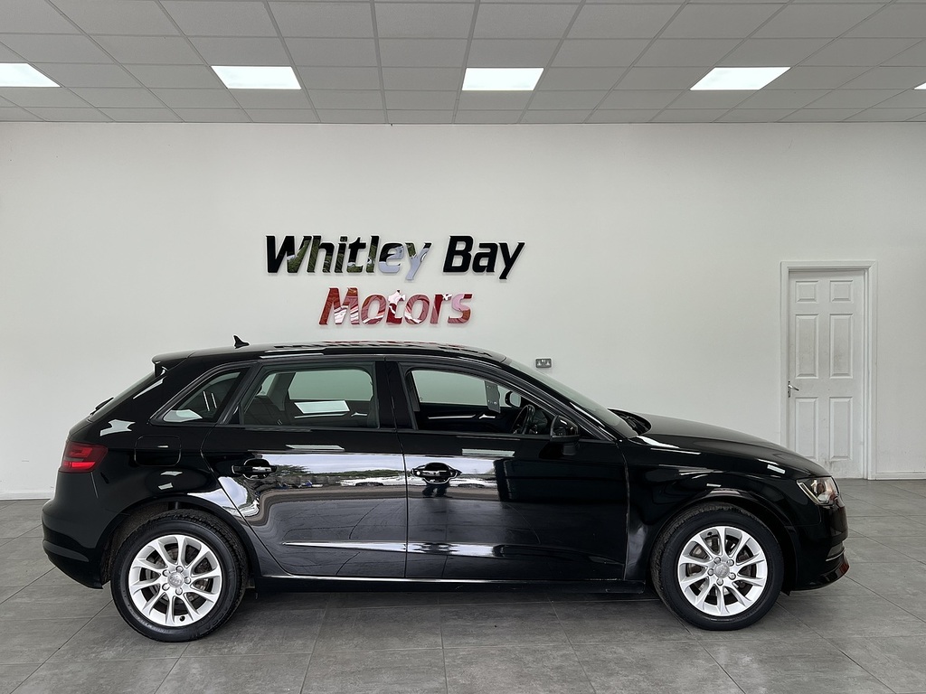 Audi A3 Tdi Se RK15XNT Black #2
