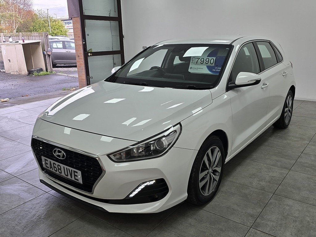 Hyundai I30 T-gdi Blue Drive Se Nav White #6