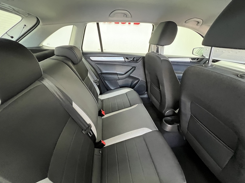 Skoda Rapid Spaceback Spaceback Se Tech Tsi Blue #15