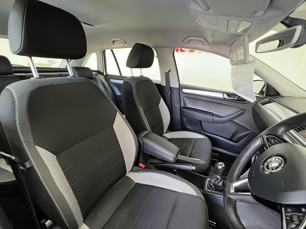Skoda Rapid Spaceback Spaceback Se Tech Tsi Blue #14