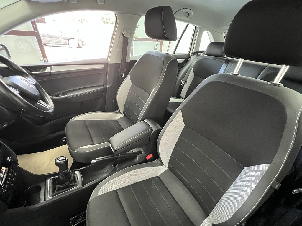 Skoda Rapid Spaceback Spaceback Se Tech Tsi Blue #18