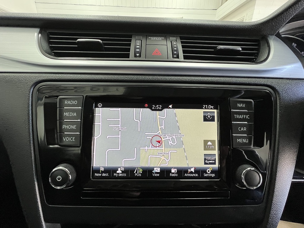 Skoda Rapid Spaceback Spaceback Se Tech Tsi Blue #10