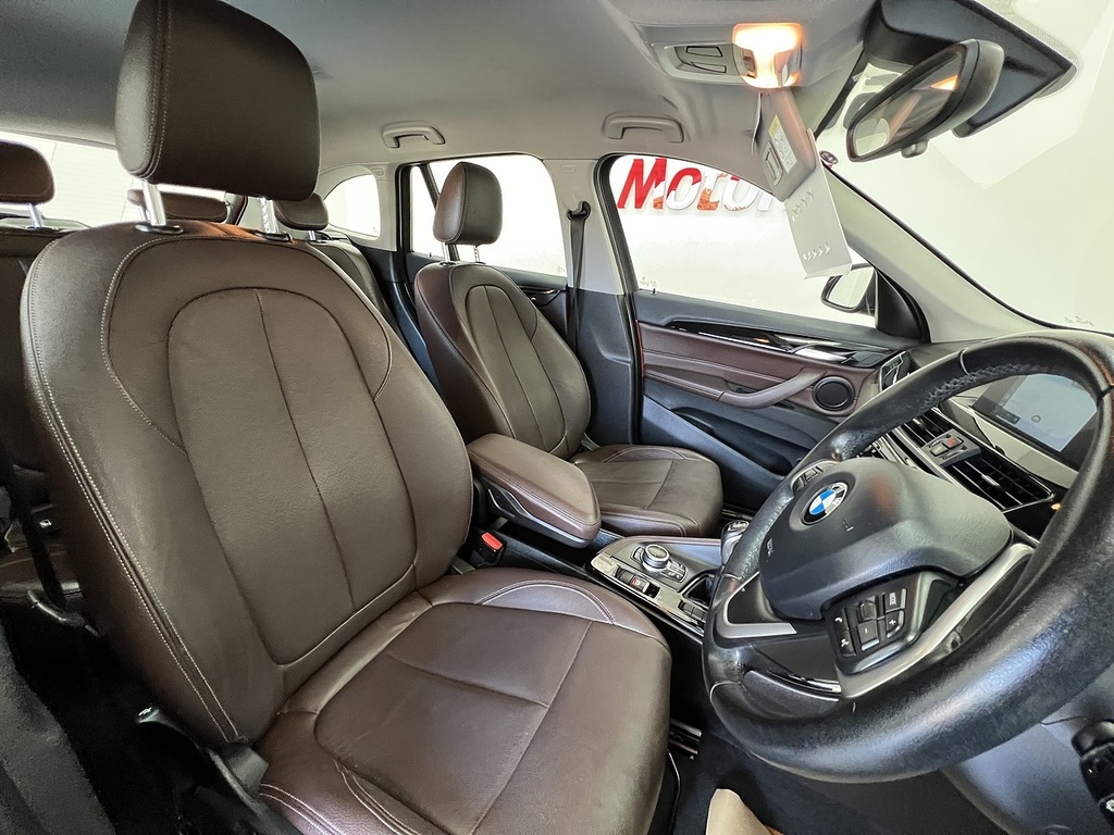 BMW X1 Xdrive 20I Xline Step White #15