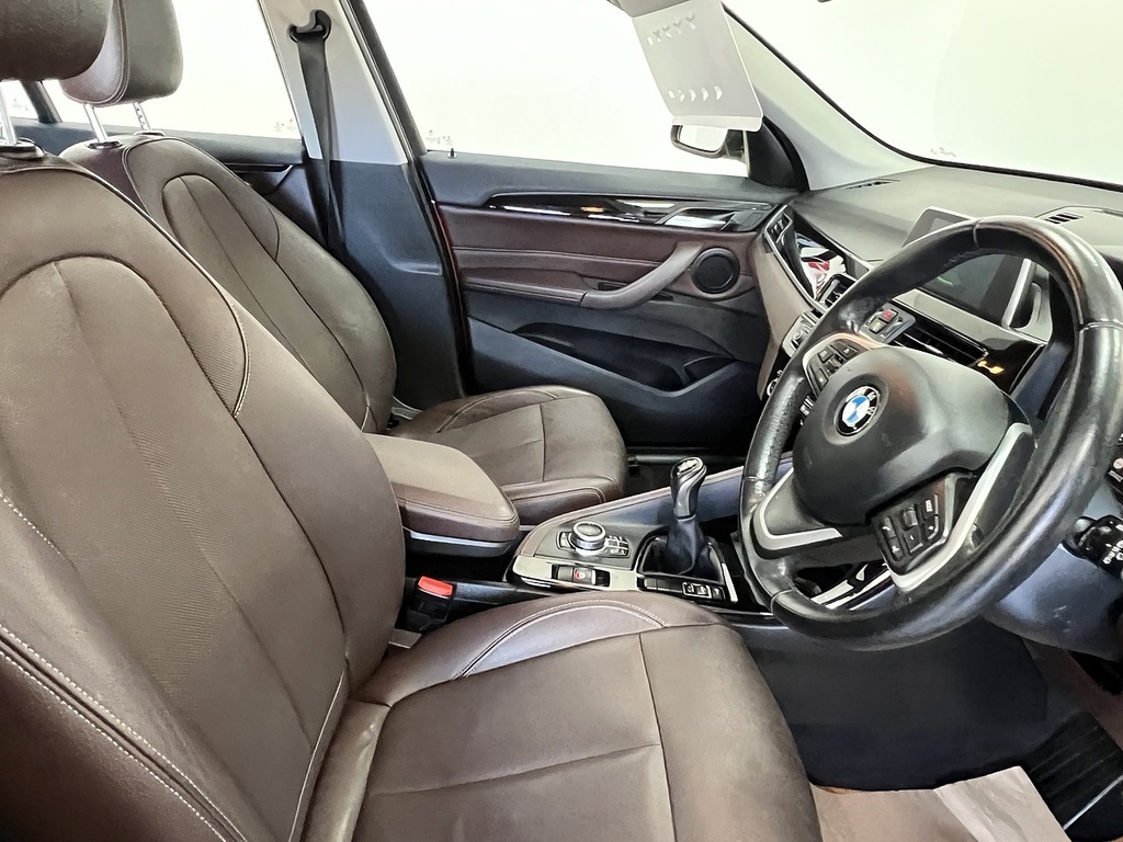 BMW X1 Xdrive 20I Xline Step White #8