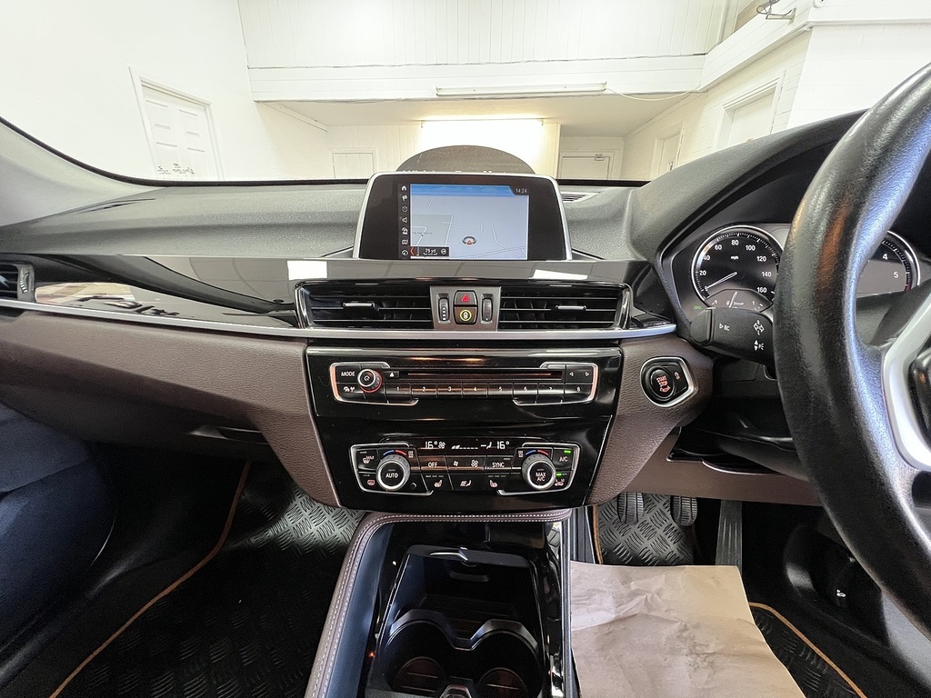 BMW X1 Xdrive 20I Xline Step White #13