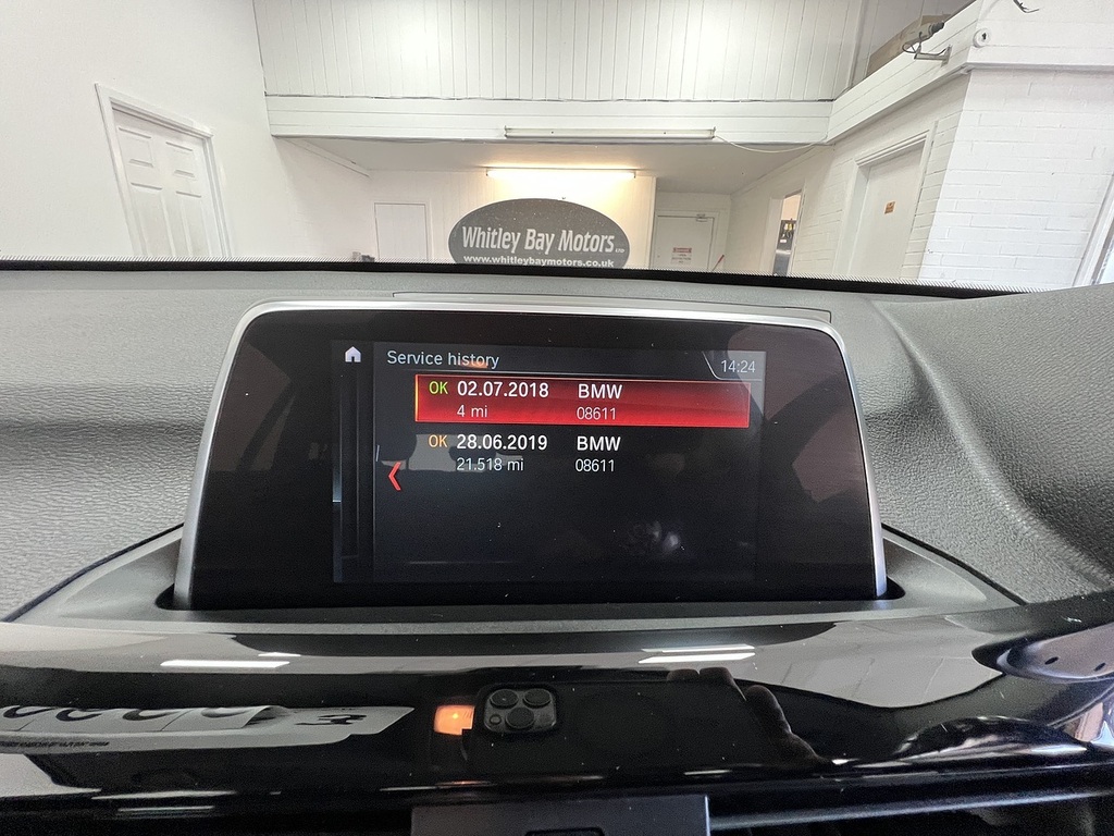 BMW X1 Xdrive 20I Xline Step White #12